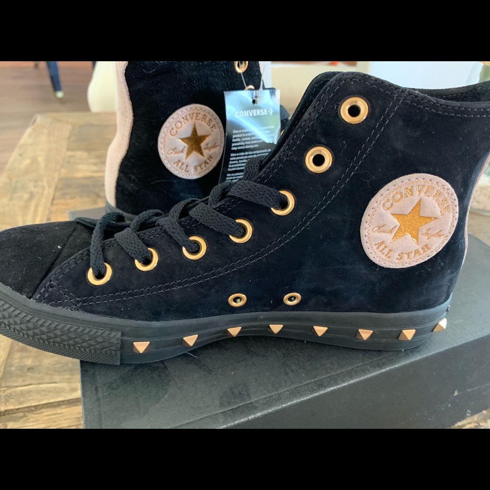 NWB black suede studded converse SZ 8